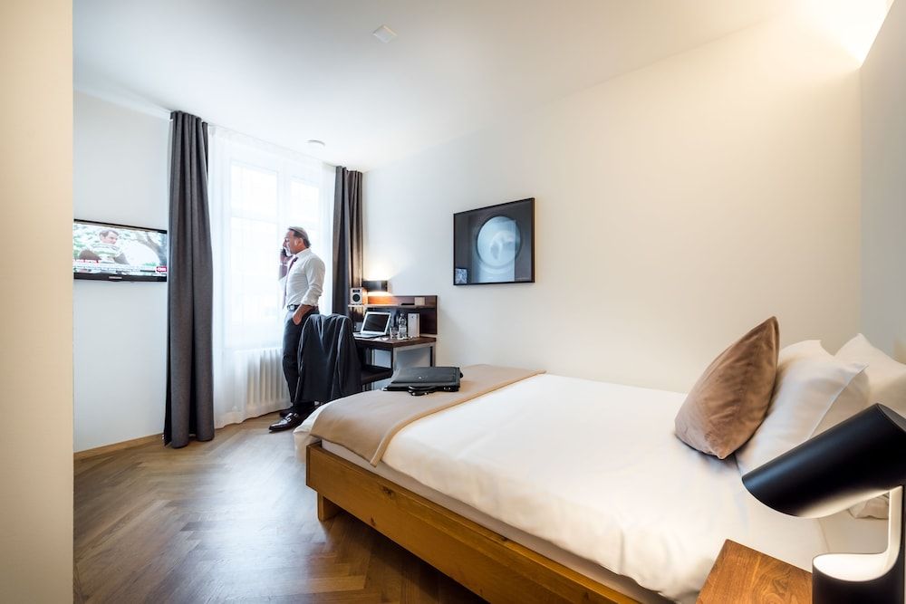 Classic Single Room