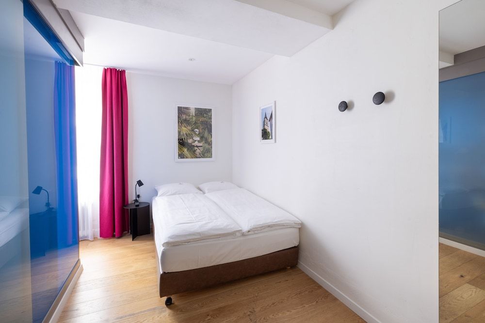 Fred Guest House Hauptbahnhof - Mobile Check-in Double Room (Mini) 2