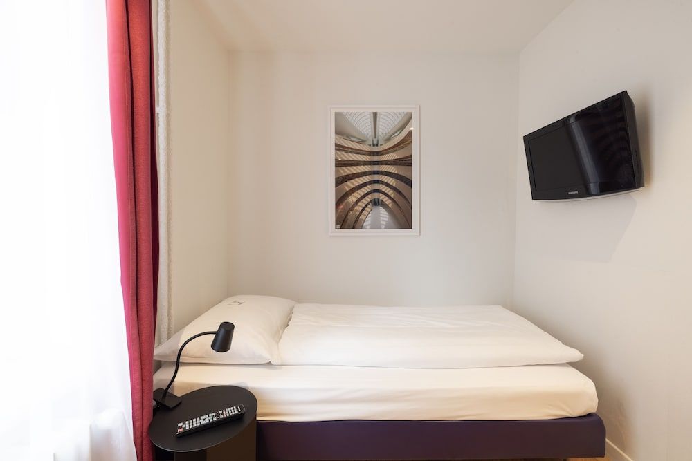 Single Room (Mini)