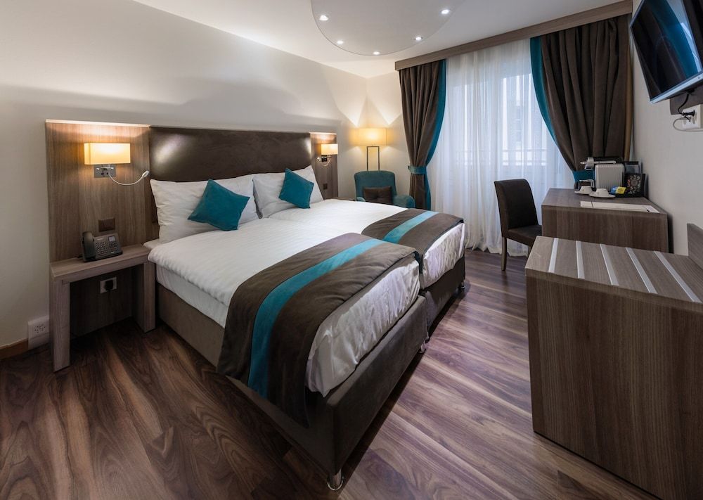Hotel Rousseau Geneva Classic Twin Room