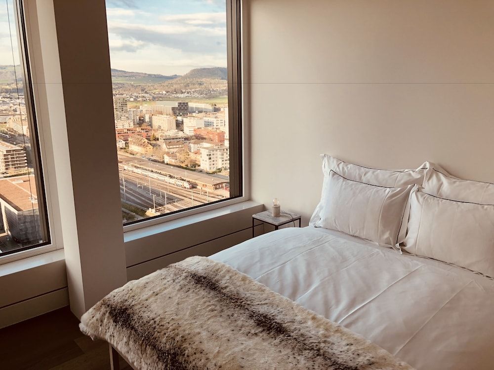 Park Tower City View Apartments City Apartment, 2 Bedrooms, Lake View, Tower