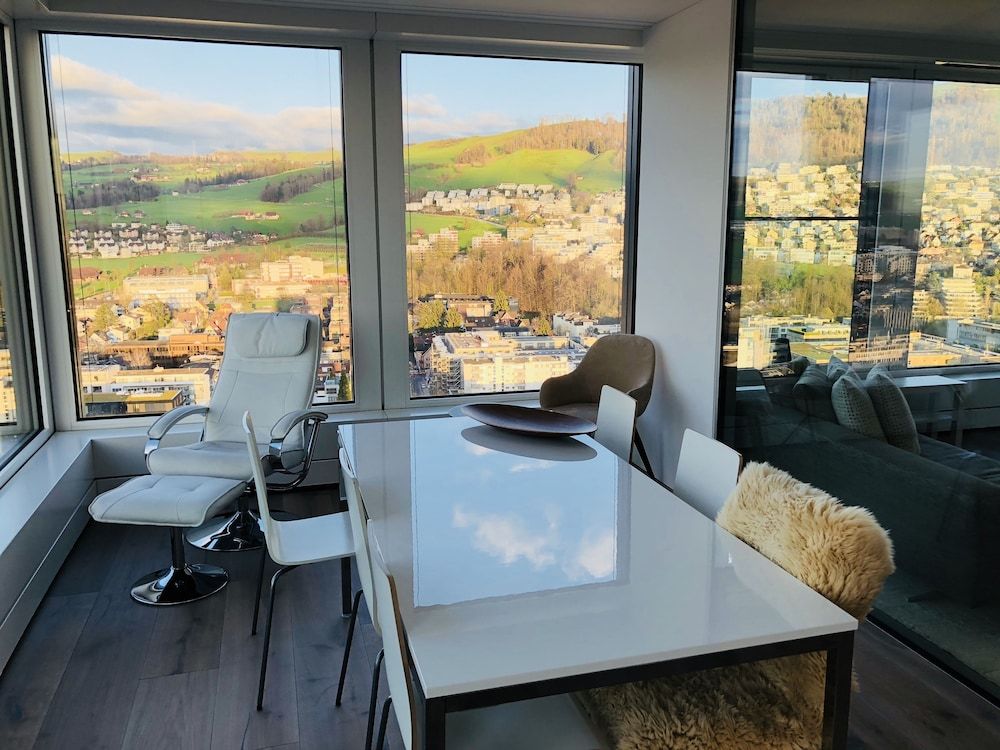 Park Tower City View Apartments City Apartment, 2 Bedrooms, City View, Tower 4