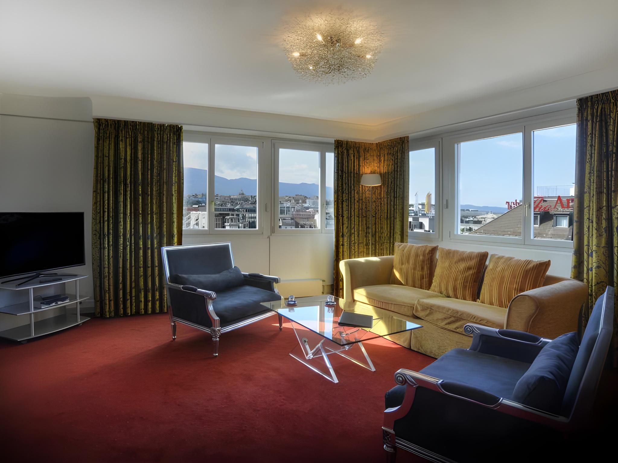 undefined The New Midi Hotel 7