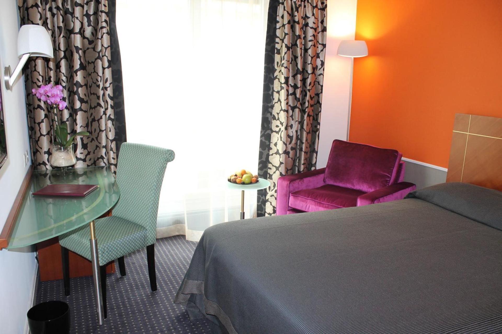 undefined The New Midi Hotel 4