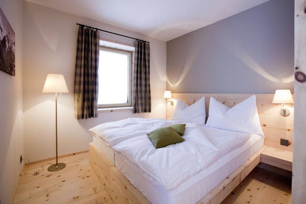 Romantik Hotel Muottas Muragl Double Room (Palue) 3