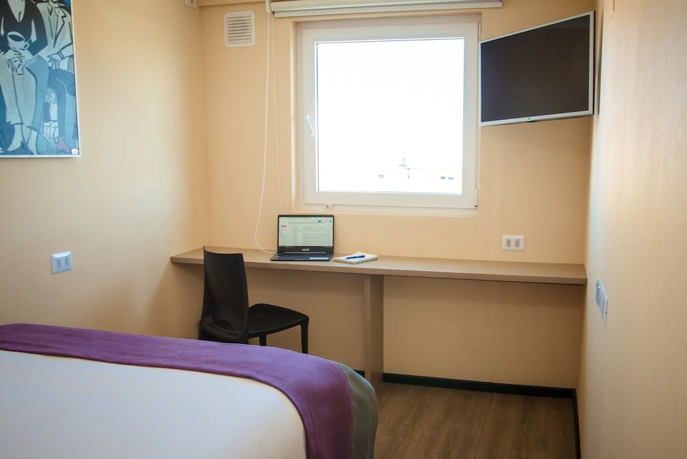 Hotel Modular Express Calama Standard Double Room, 1 Queen Bed 3