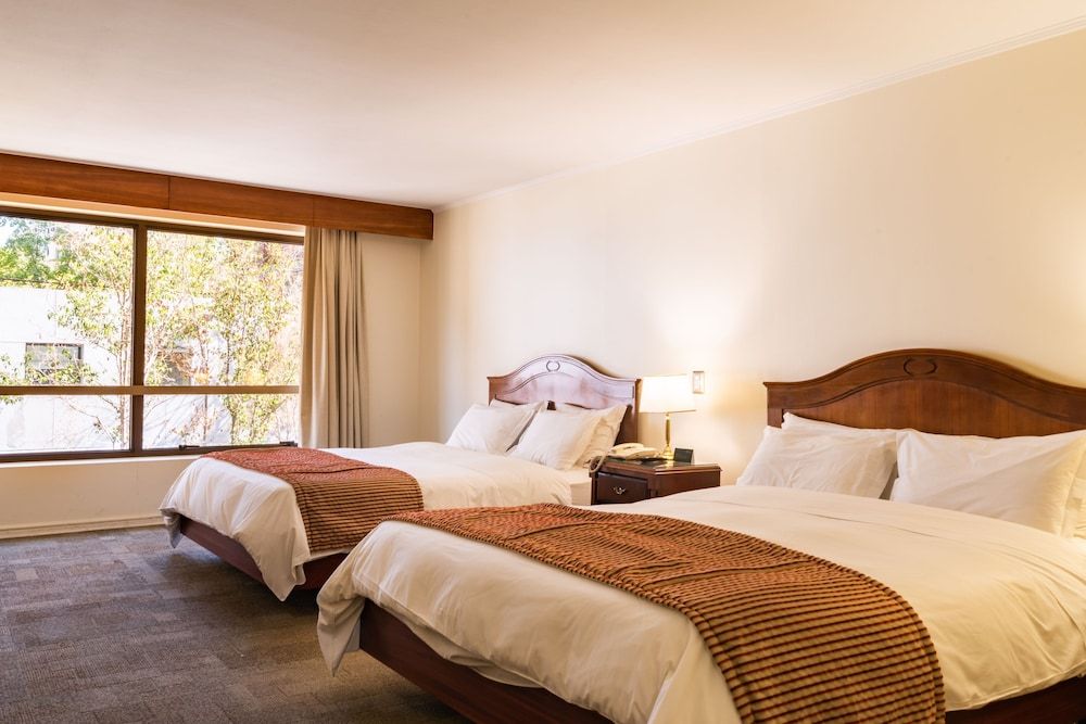 MR Hotel Standard Double Room, 2 Queen Beds 4