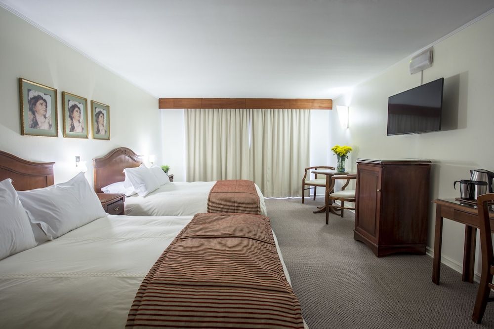 MR Hotel Standard Double Room, 2 Queen Beds 3