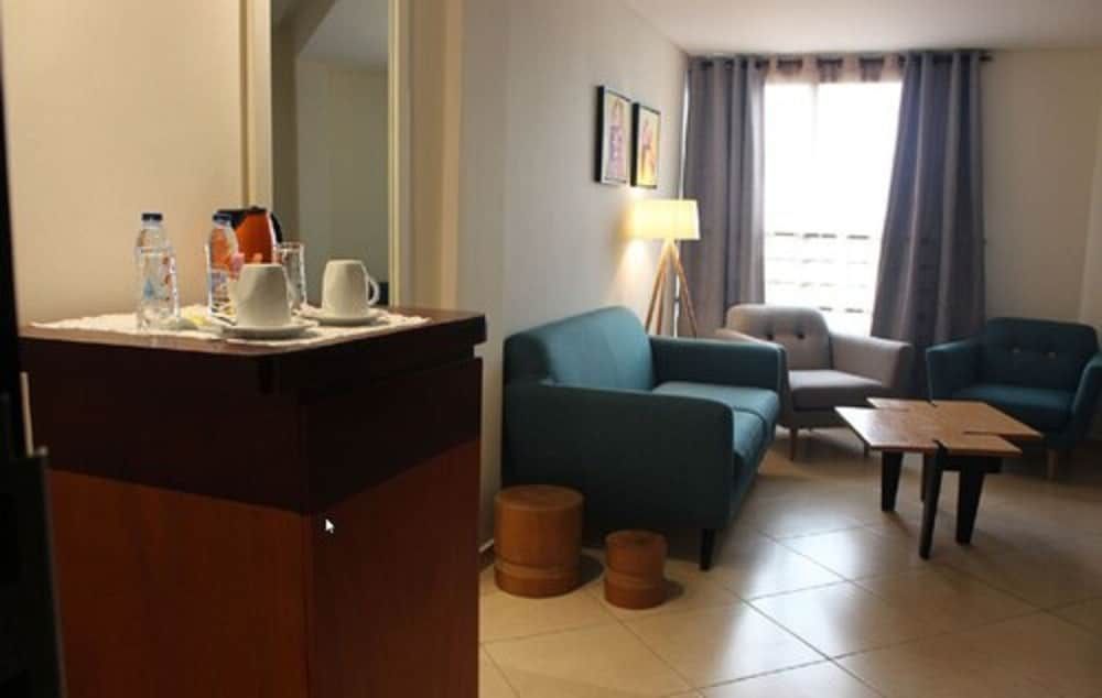 Douala Design Hotel Suite 5