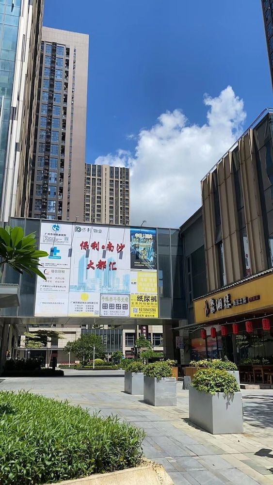 undefined Ihouse Executive Apartment 8