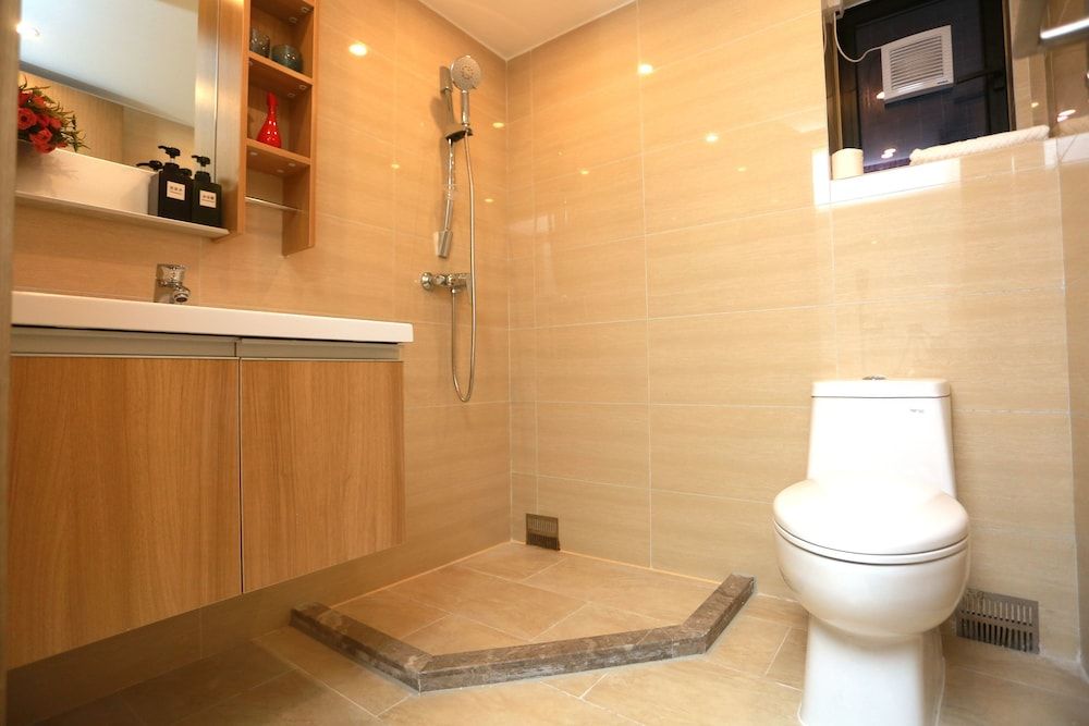Business Duplex, 2 Bedrooms, City View