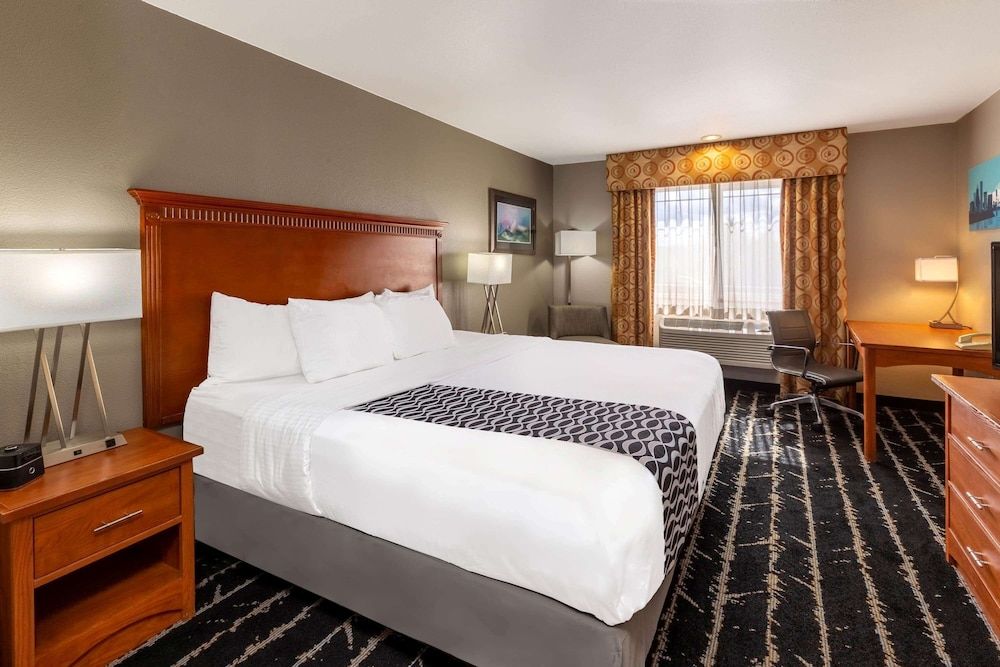 Room, 1 King Bed, Non Smoking