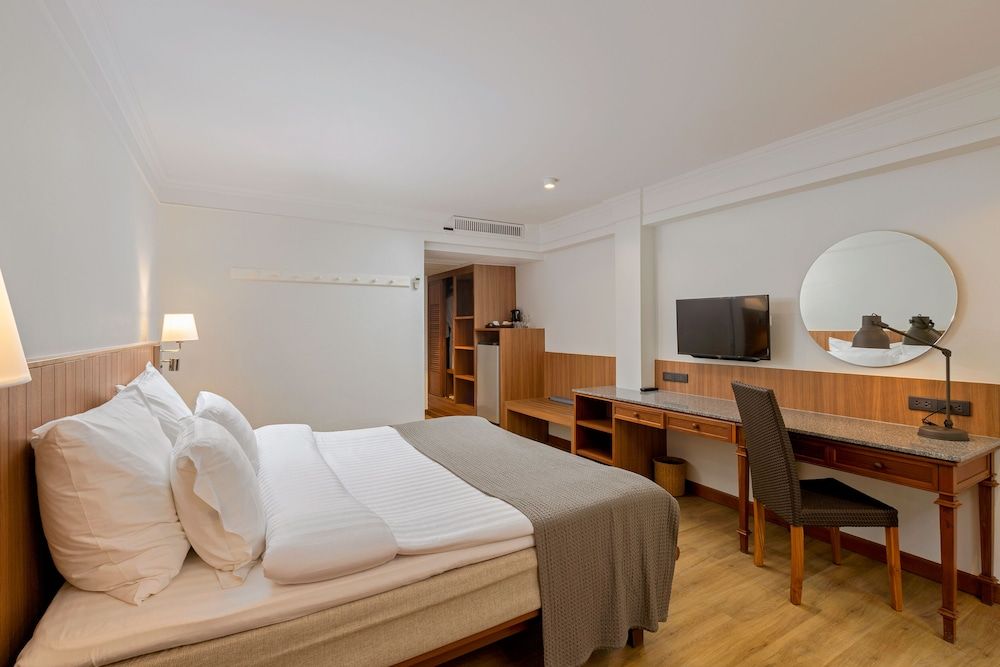 Kamala Beach Resort, A Sunprime Resort - Adults Only Deluxe Room, Terrace, Ground Floor 2