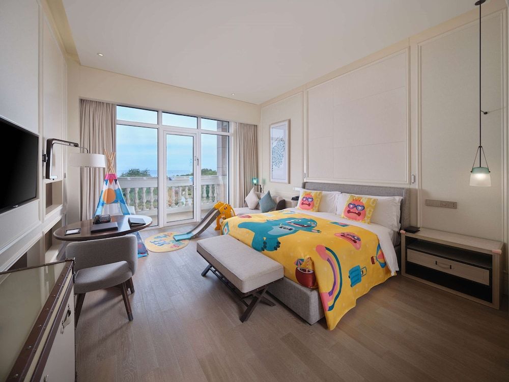Room, 1 King Bed, Ocean View