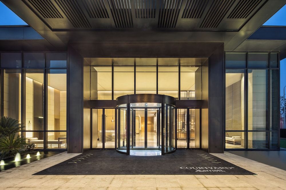 undefined Courtyard by Marriott Shanghai Hongqiao 9