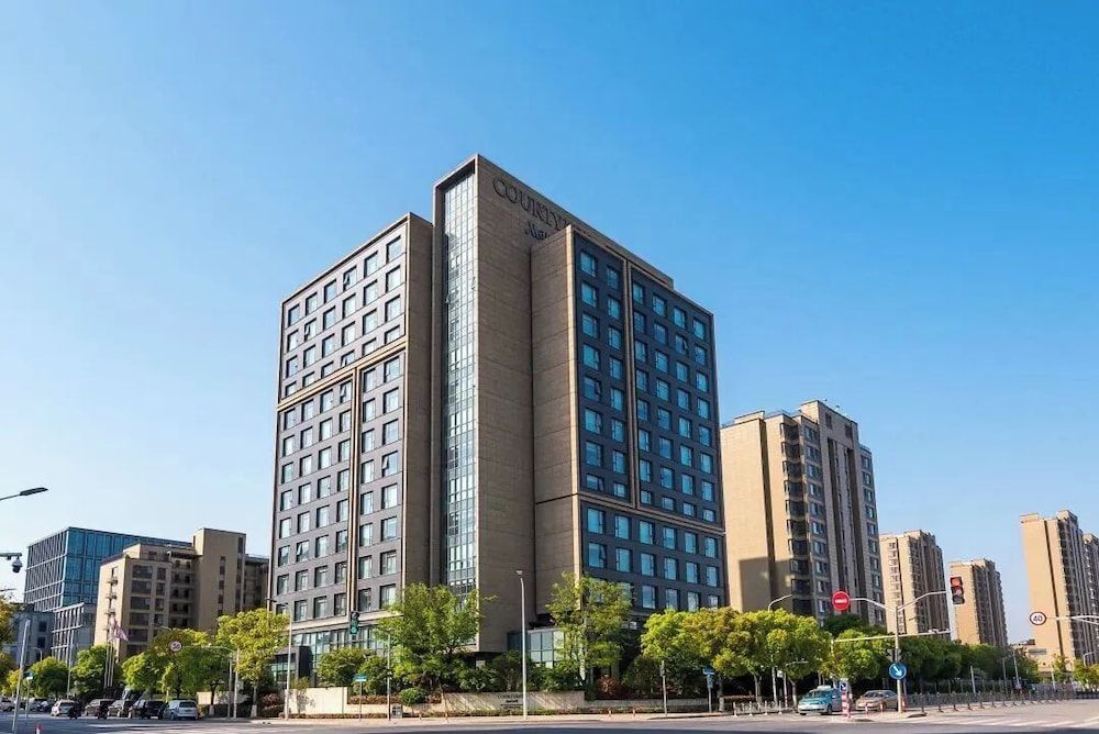 undefined Courtyard by Marriott Shanghai Hongqiao 8