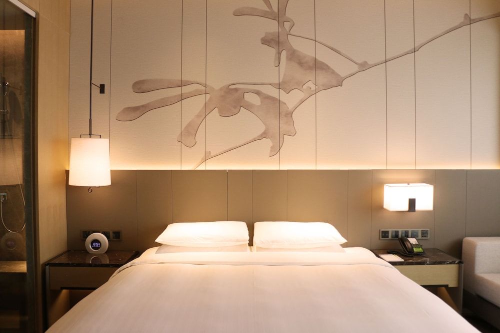 undefined Courtyard by Marriott Shanghai Hongqiao 10