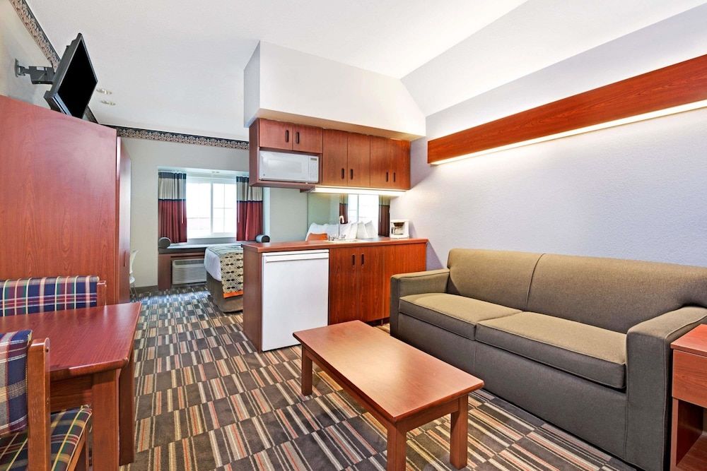 Studio Suite, 1 Queen Bed, Non Smoking
