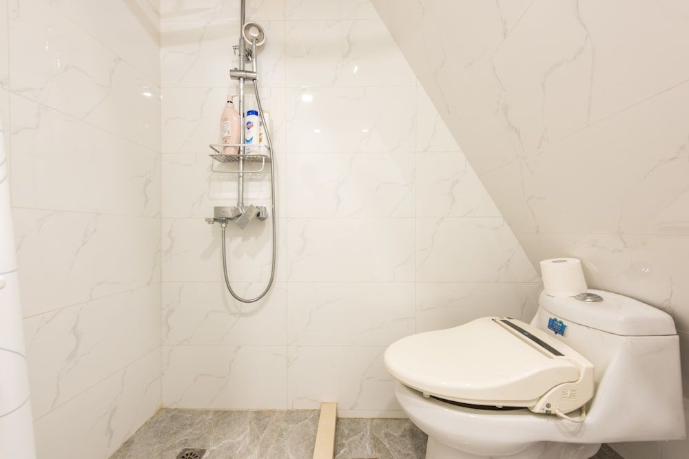 Shanghai Moxi Inn Huaihai Rd No.3 Branch Deluxe Loft, Non Smoking, Refrigerator & Microwave 13