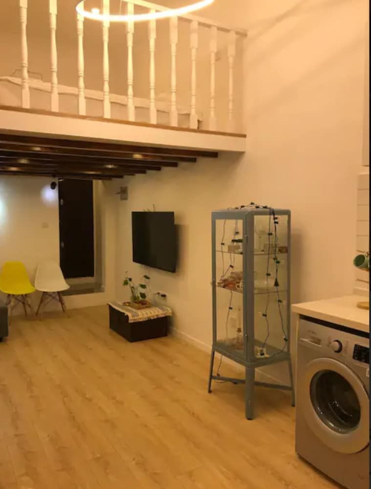 Shanghai Moxi Inn Huaihai Rd No.3 Branch Deluxe Loft, Non Smoking, Refrigerator & Microwave 10