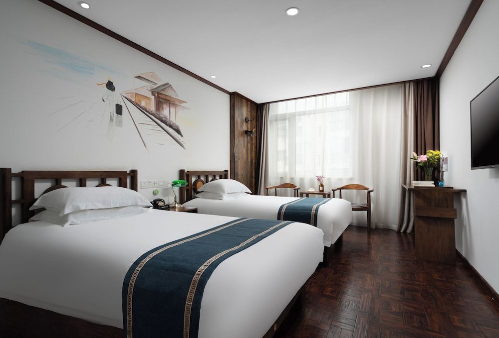 Standard Twin Room