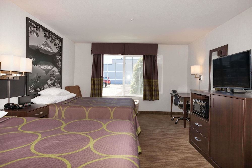 Room, 2 Queen Beds, Non Smoking