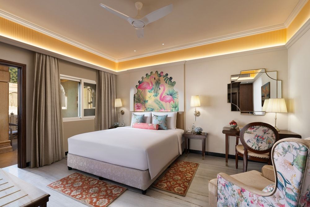 Luxury Room Double Bed