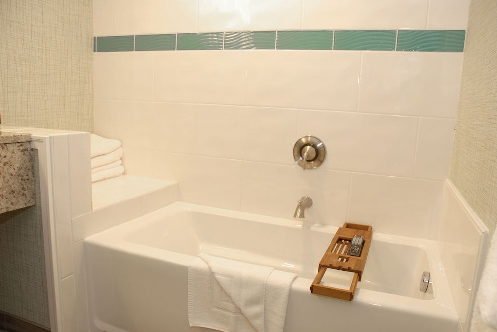 Sugar Beach Resort Hotel Junior Suite, 1 King Bed with Sofa bed, No View 4