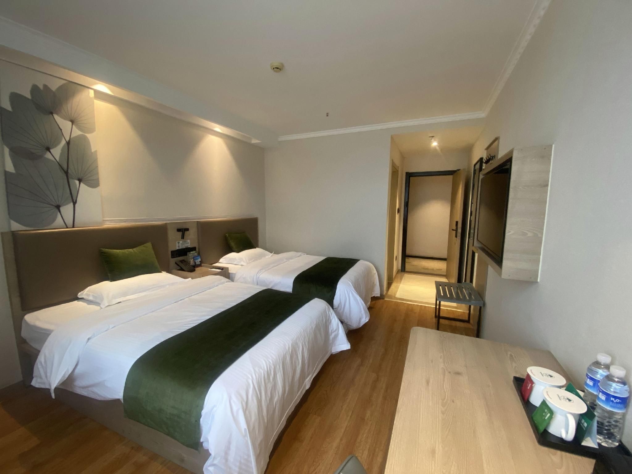 Twin Bed Room