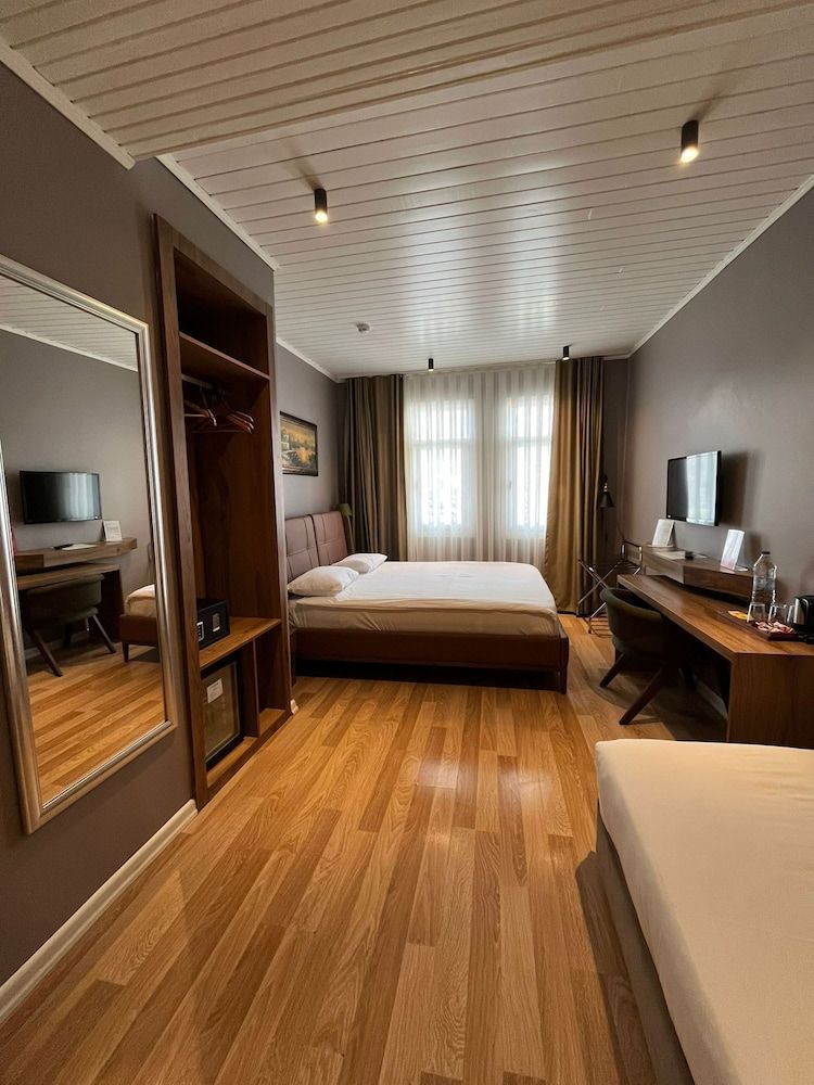 Premium Triple Room