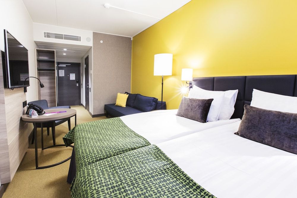 Quality Hotel Winn Haninge Family Room, Multiple Beds, Non Smoking 2