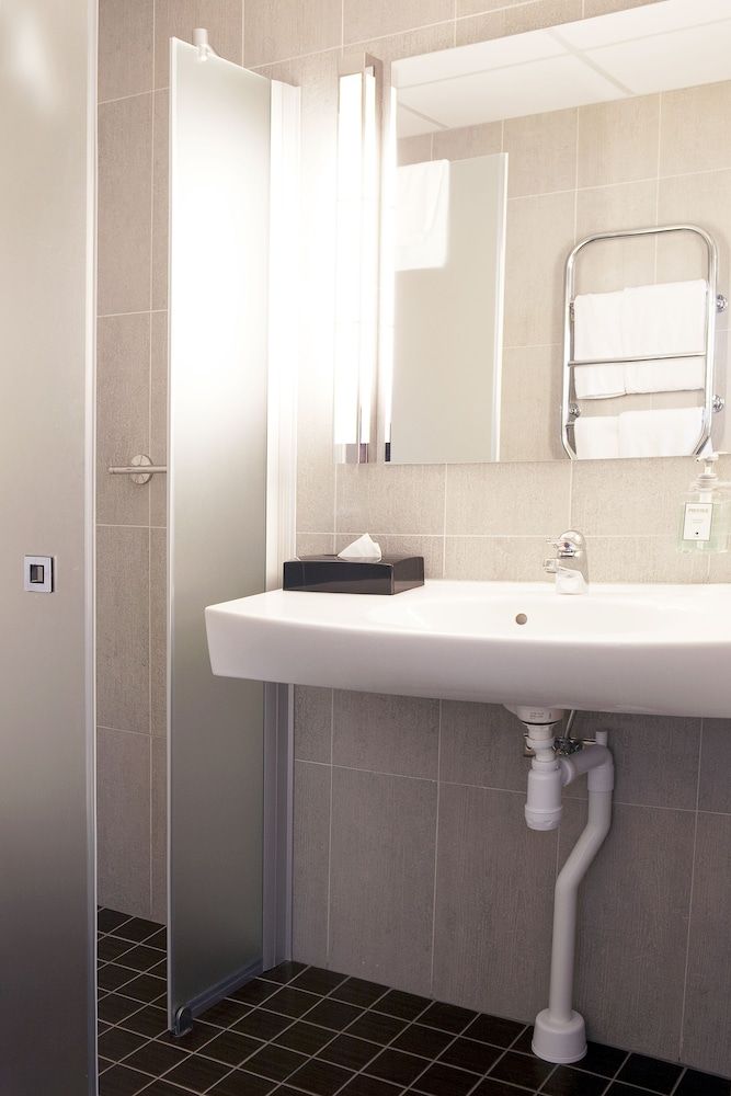 Best Western Kom Hotel Stockholm Standard Room, 2 Twin Beds, Non Smoking (Bunk beds) 4