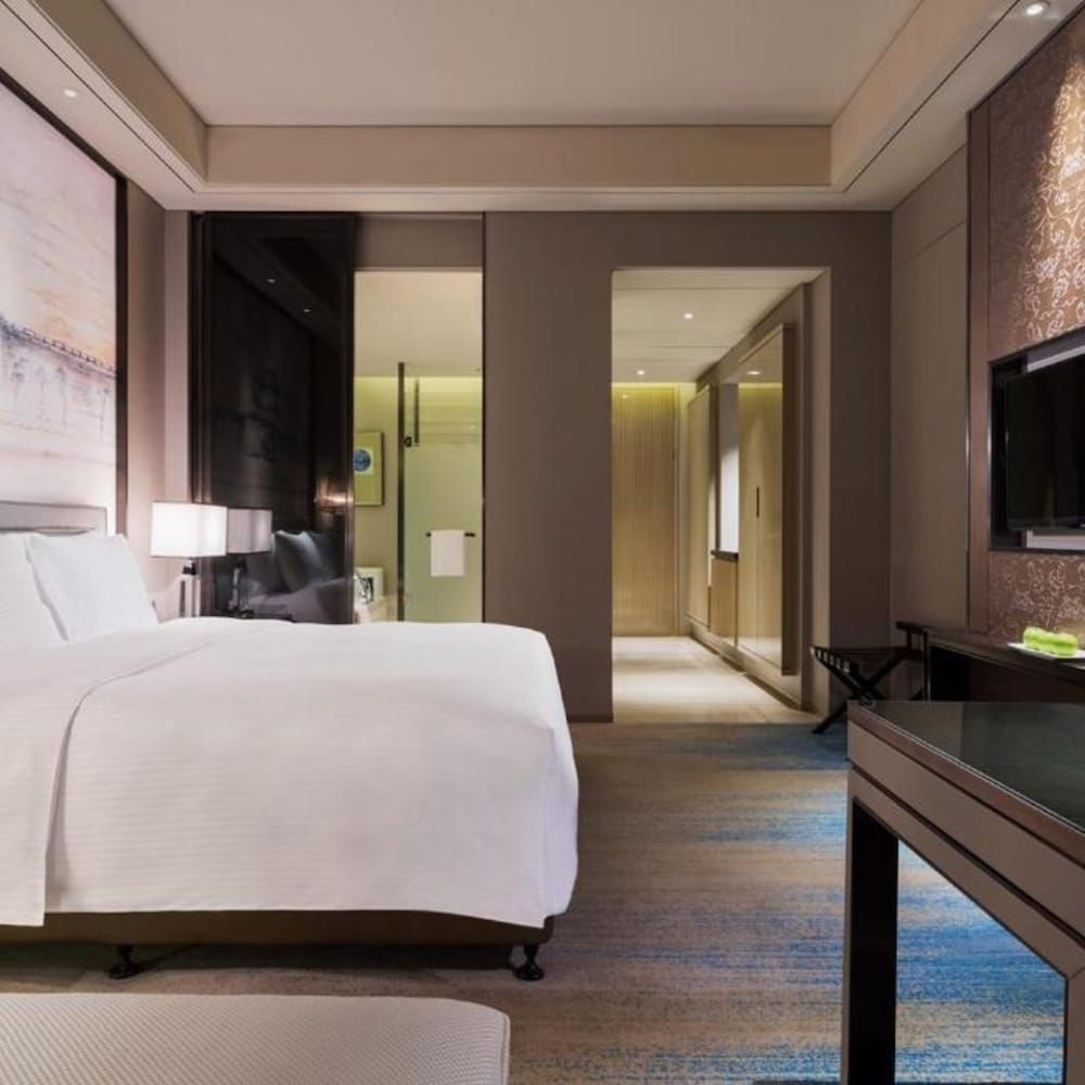 Wanda Realm JingZhou Grand King Room