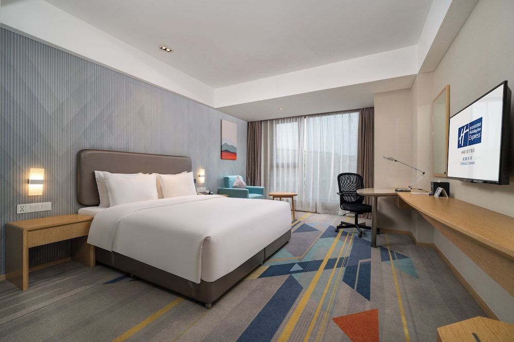 Standard Room, 1 King Bed