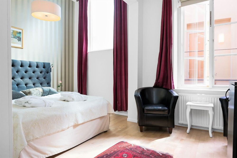 Hotel Concordia Economy Twin Room, 1 King Bed 7