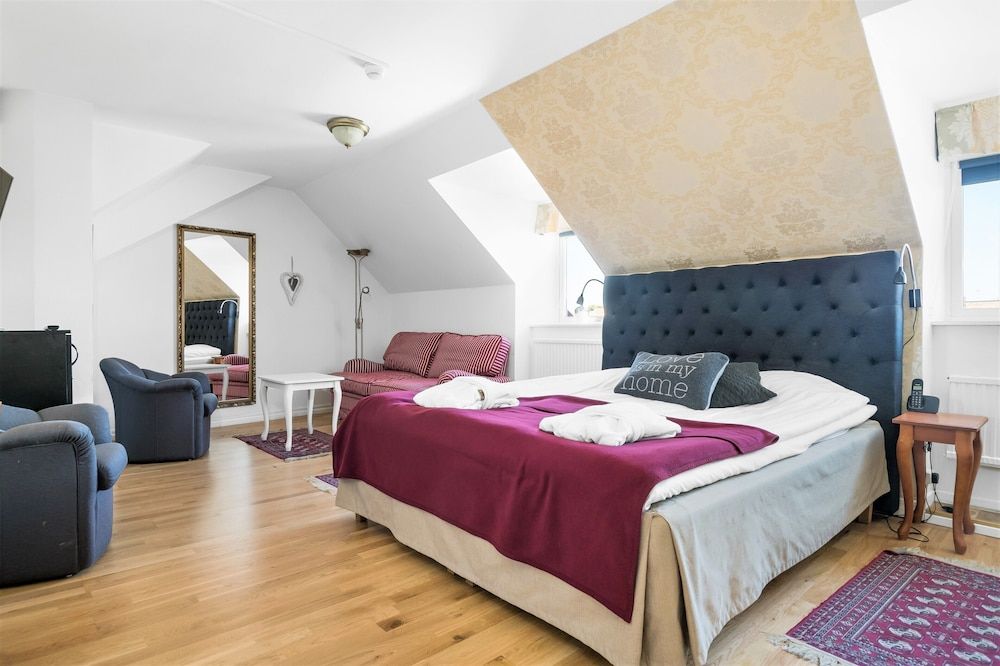 Hotel Concordia Family Double or Twin Room (Sofa bed) 2