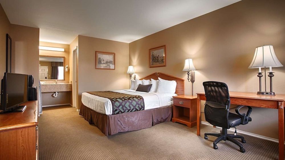 Room, 1 King Bed, Non Smoking