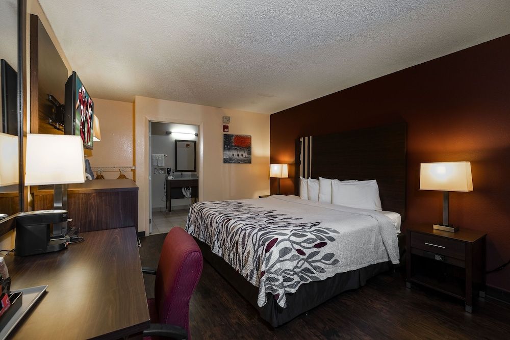 Deluxe Room, 1 King Bed, Non Smoking