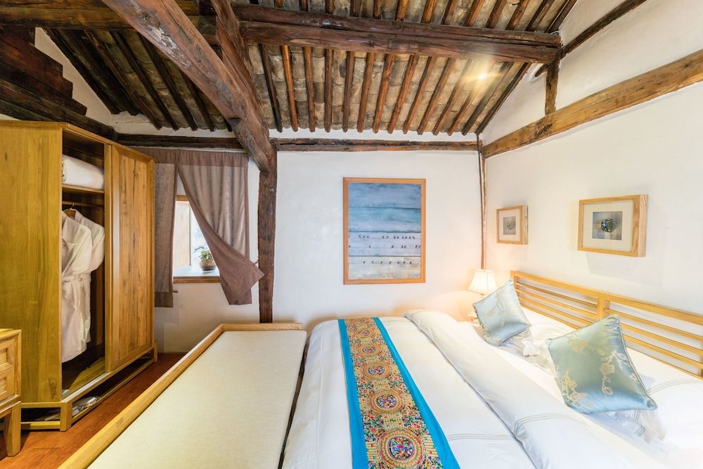 Dali Old Courtyard Boutique Inn Junior Double Room, Courtyard View 4