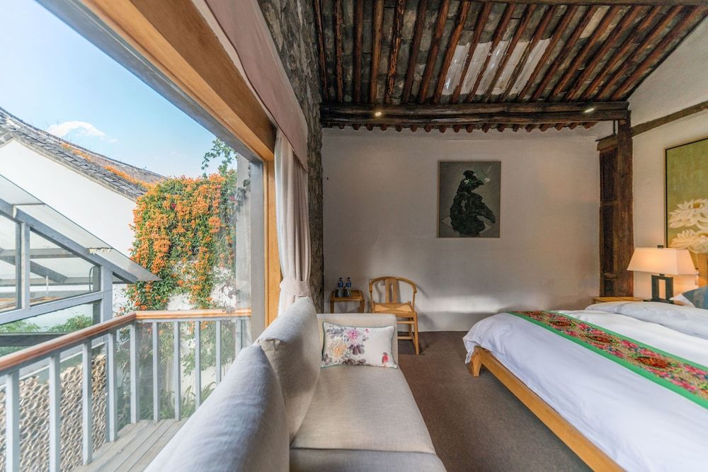 Dali Old Courtyard Boutique Inn Junior Double Room, Courtyard View 8