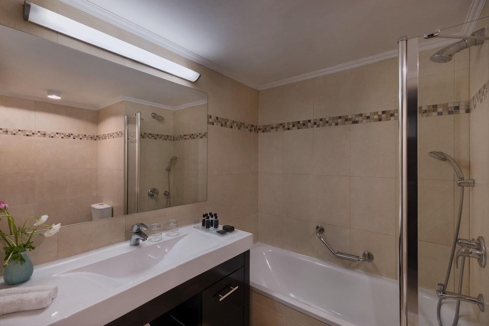 Kfar Maccabiah Hotel and Suites Superior With Balcony 3