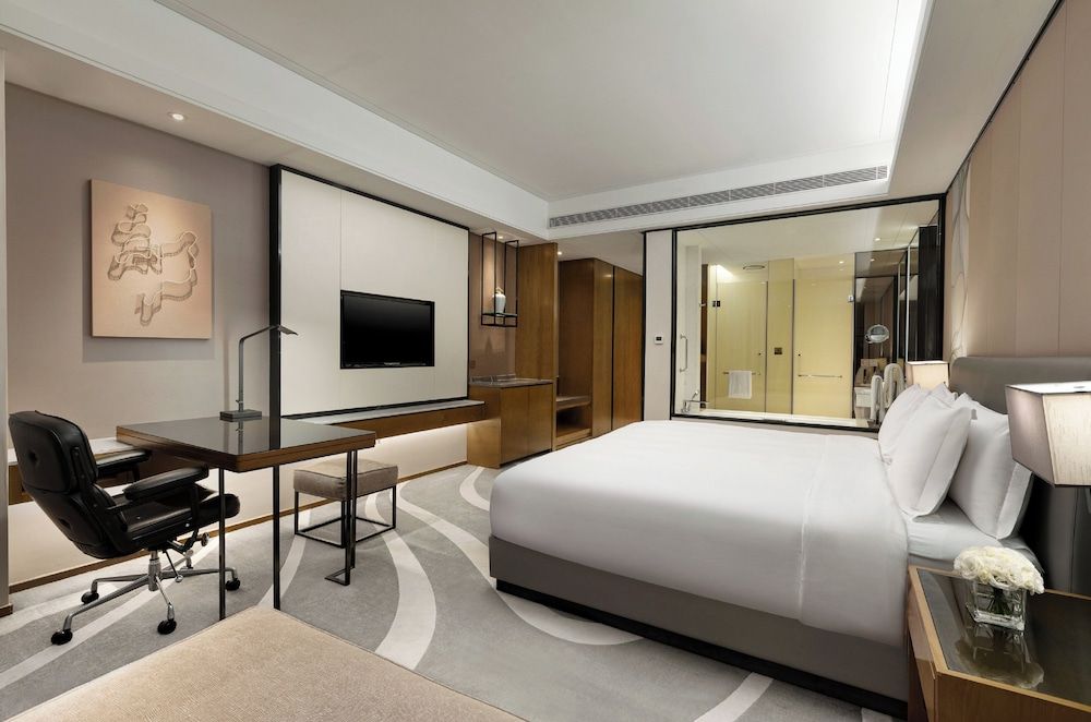 Crowne Plaza Hangzhou Qiantang by IHG Standard Room, 1 King Bed