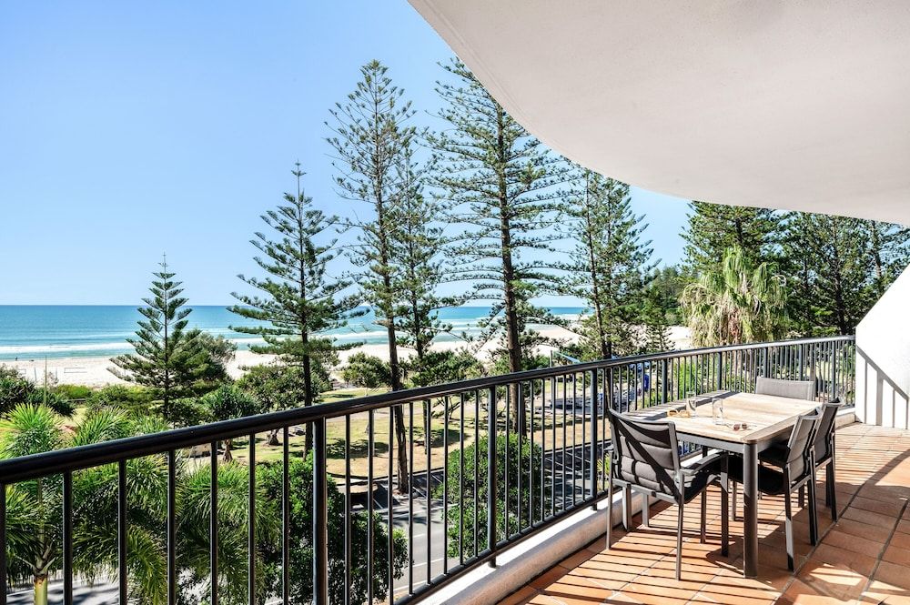 Mantra Coolangatta Beach 1 Bedroom Ocean 7