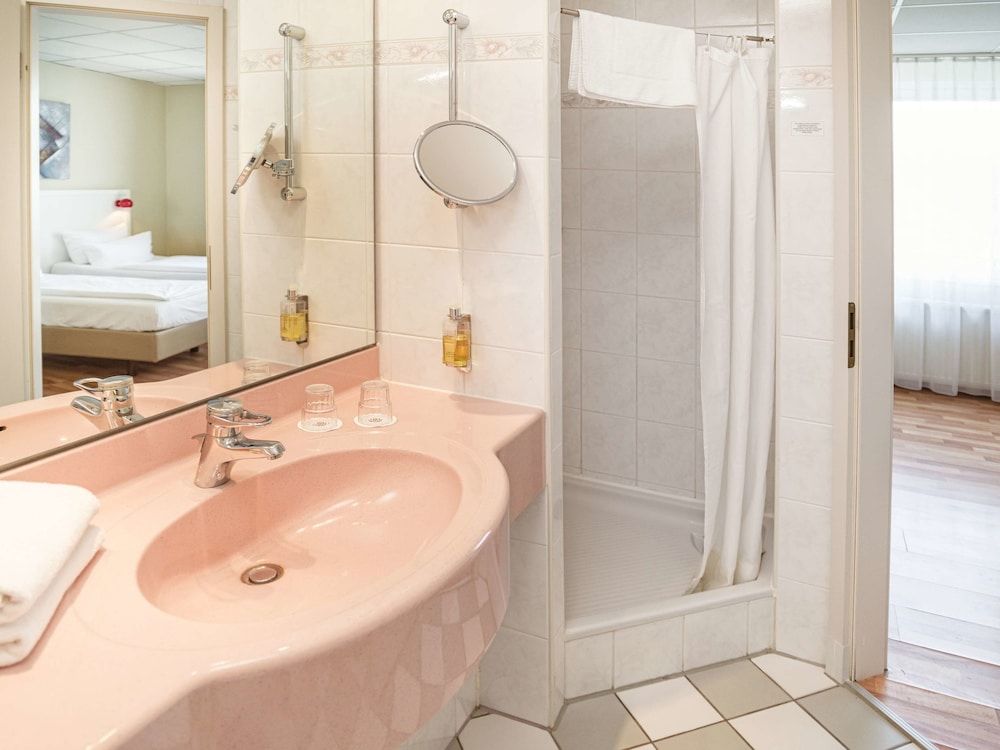 Hotel Am Schloss Koepenick Berlin by Golden Tulip Standard Room, 2 Twin Beds 8