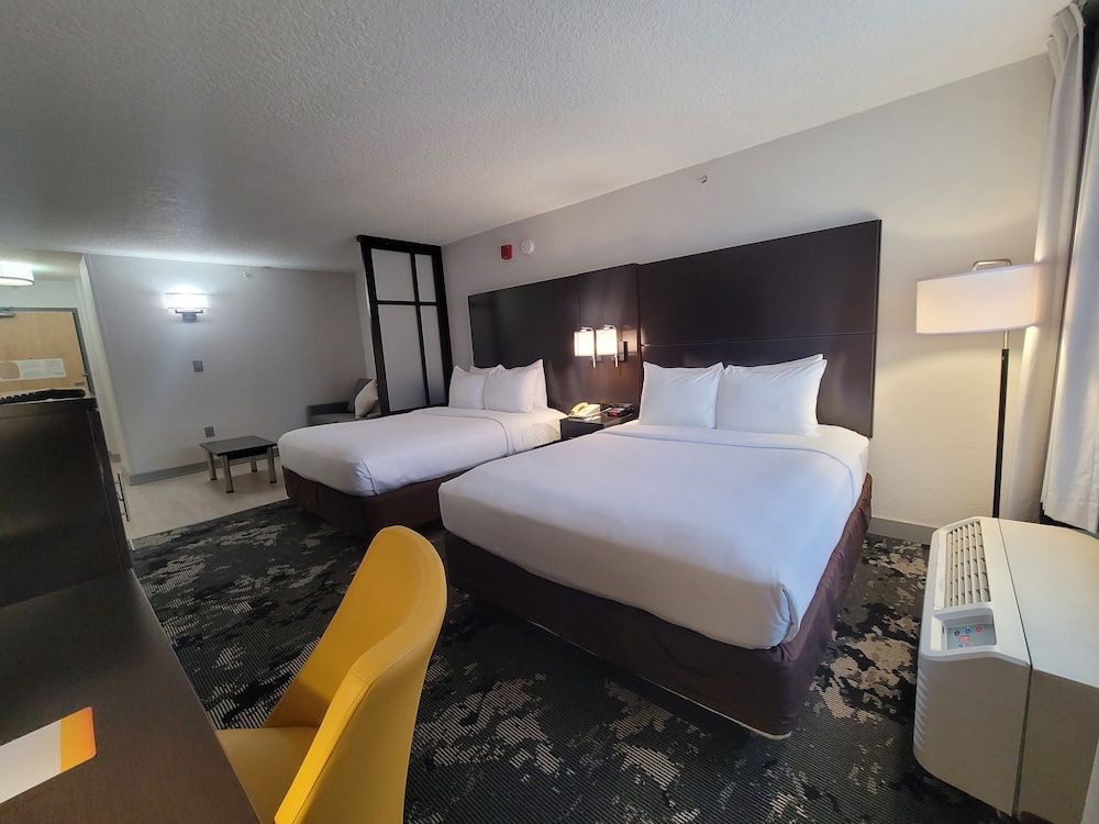 undefined Comfort Inn & Suites Near Universal Orlando Resort - Convention Ctr 7