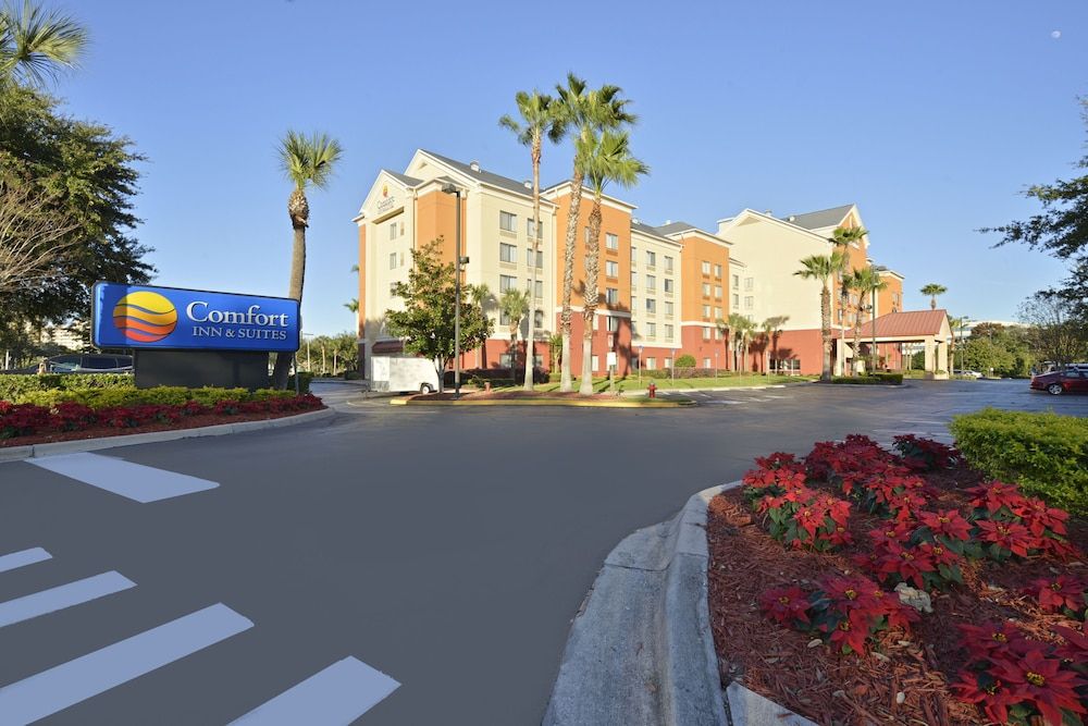 undefined Comfort Inn & Suites Near Universal Orlando Resort - Convention Ctr 6