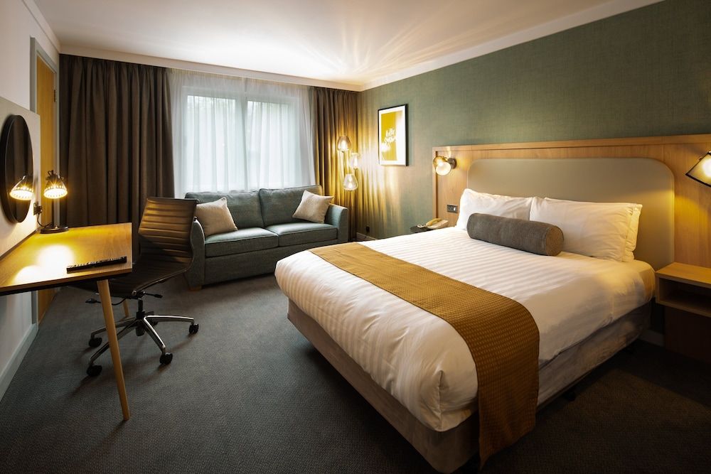 Standard Room, 1 King Bed