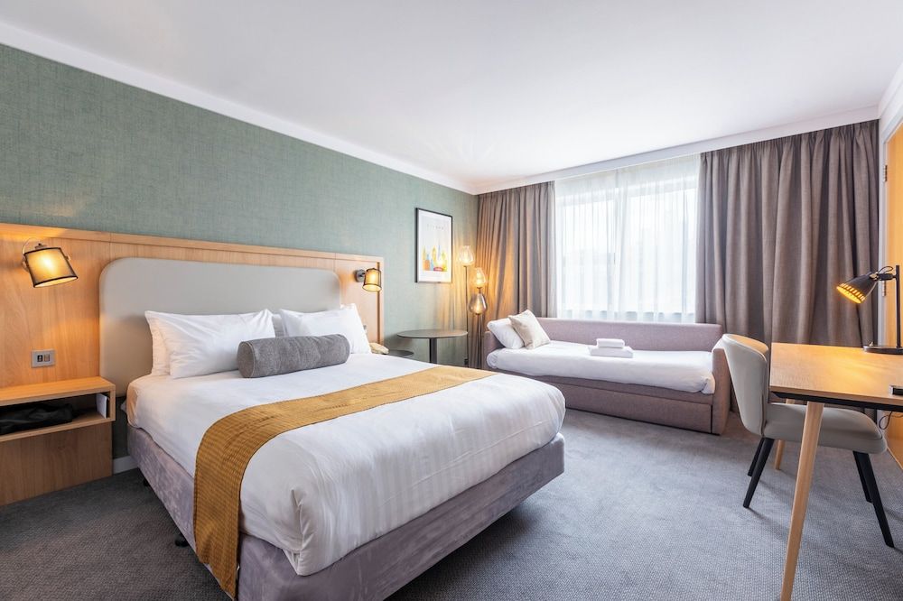 Standard Room, 1 King Bed with Sofa bed
