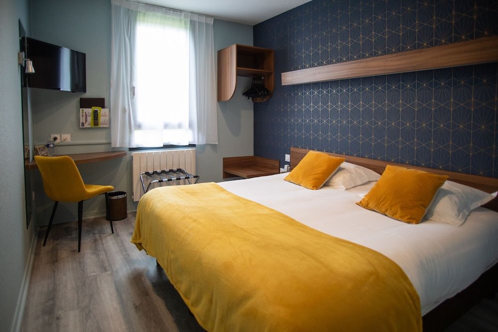 Hotel Le Sainte Mere Superior Garden Room 2