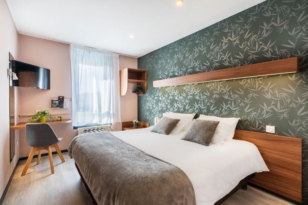 Hotel Le Sainte Mere Superior Garden Room 4